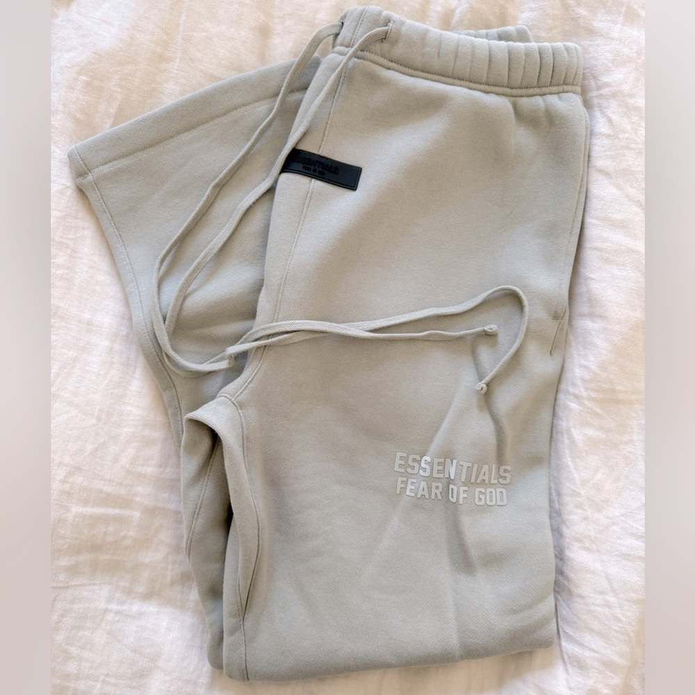 Fear of God ESSENTIALS SS23 Sweatpants in Seal | Men’s XS / Women’s S/M